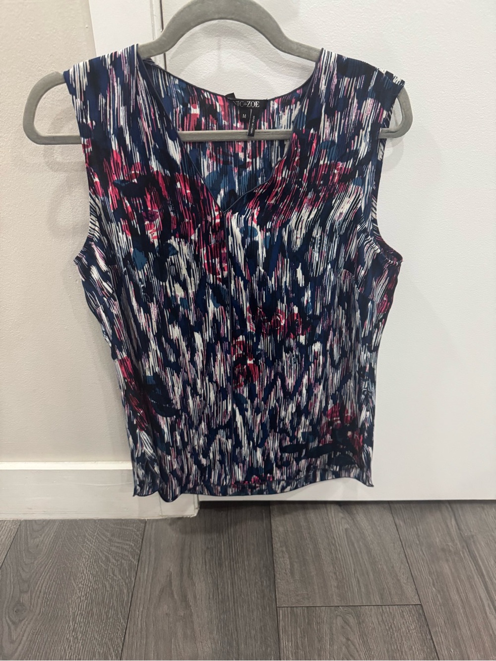 NIC+ZOE Navy Multi Sleeveless V-Neck Printed Tank
